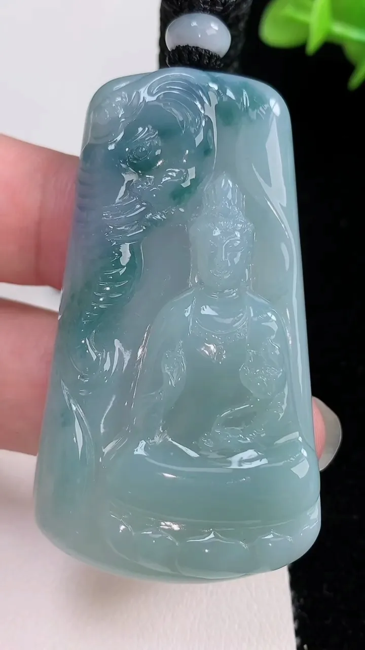 天然A货翡翠冰种飘花普贤菩萨吊坠，尺寸57.2-32.7-6.7，重量:34.42g
8月24日