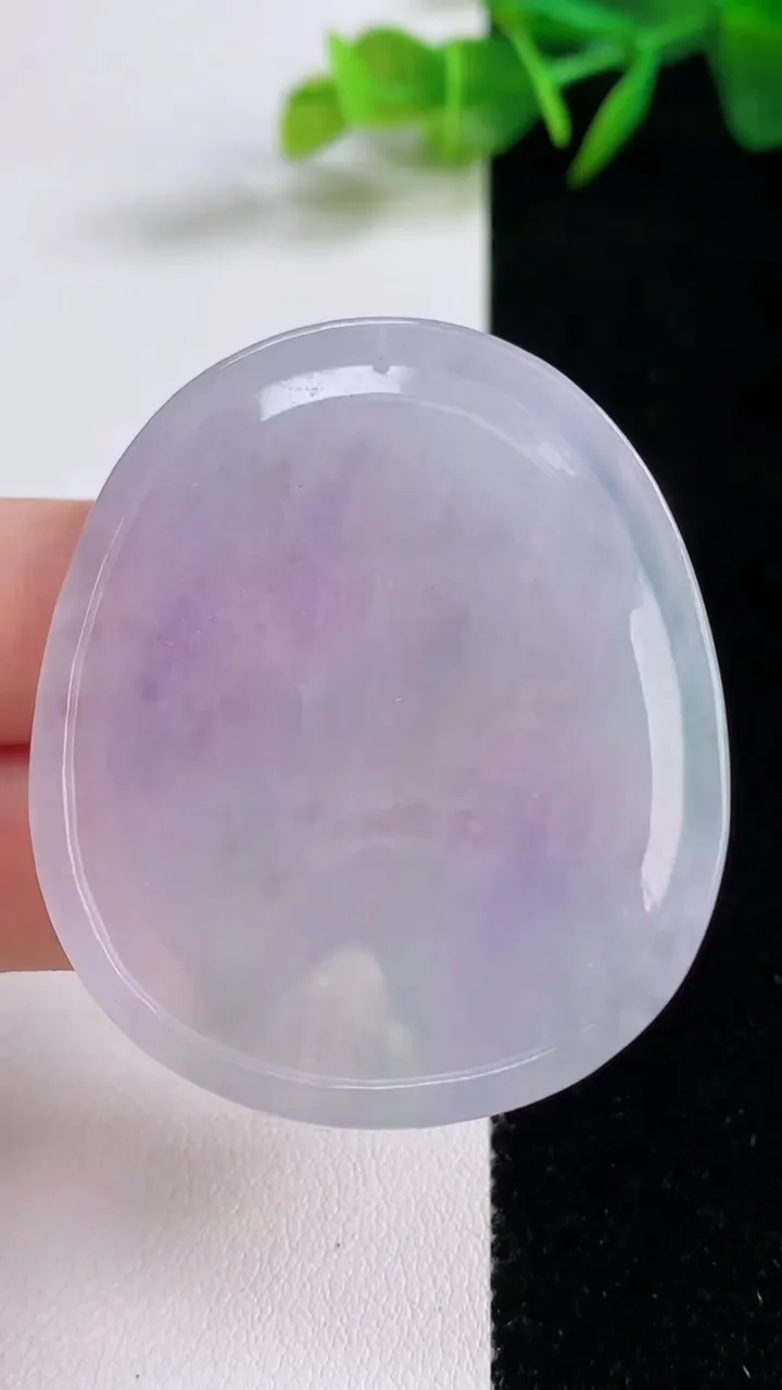 天然A货翡翠春带彩紫罗兰生肖羊吊坠，尺寸49.7-42.7-4.6，重量:19.79g
8月25日