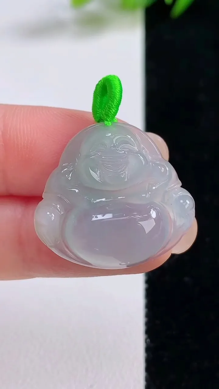 天然A货翡翠佛公吊坠，尺寸23.2-25.5-5.7，重量:5.08g
8月25日