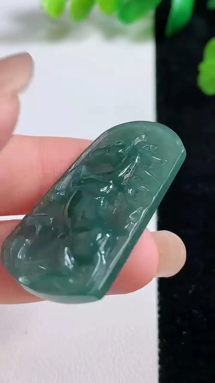 天然A货翡翠蓝水生肖马牌吊坠，尺寸39.5-24.5-5.4，重:8.49g
8月27日