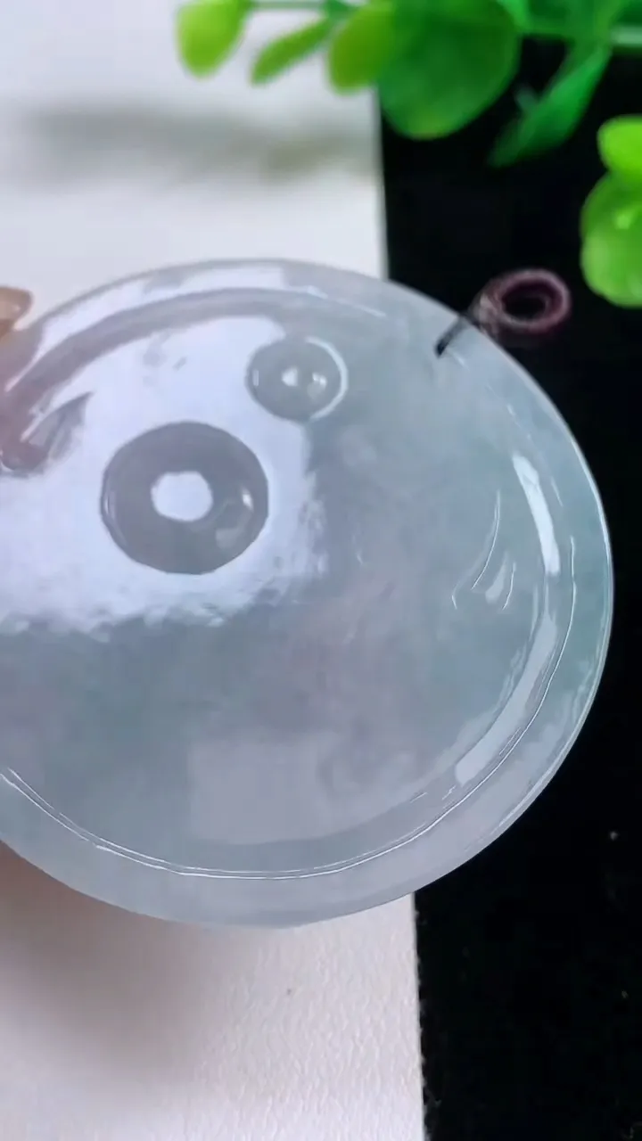 天然A货翡翠祥龙财神爷吊坠，尺寸56-5.2，重量:29.46g
8月27日