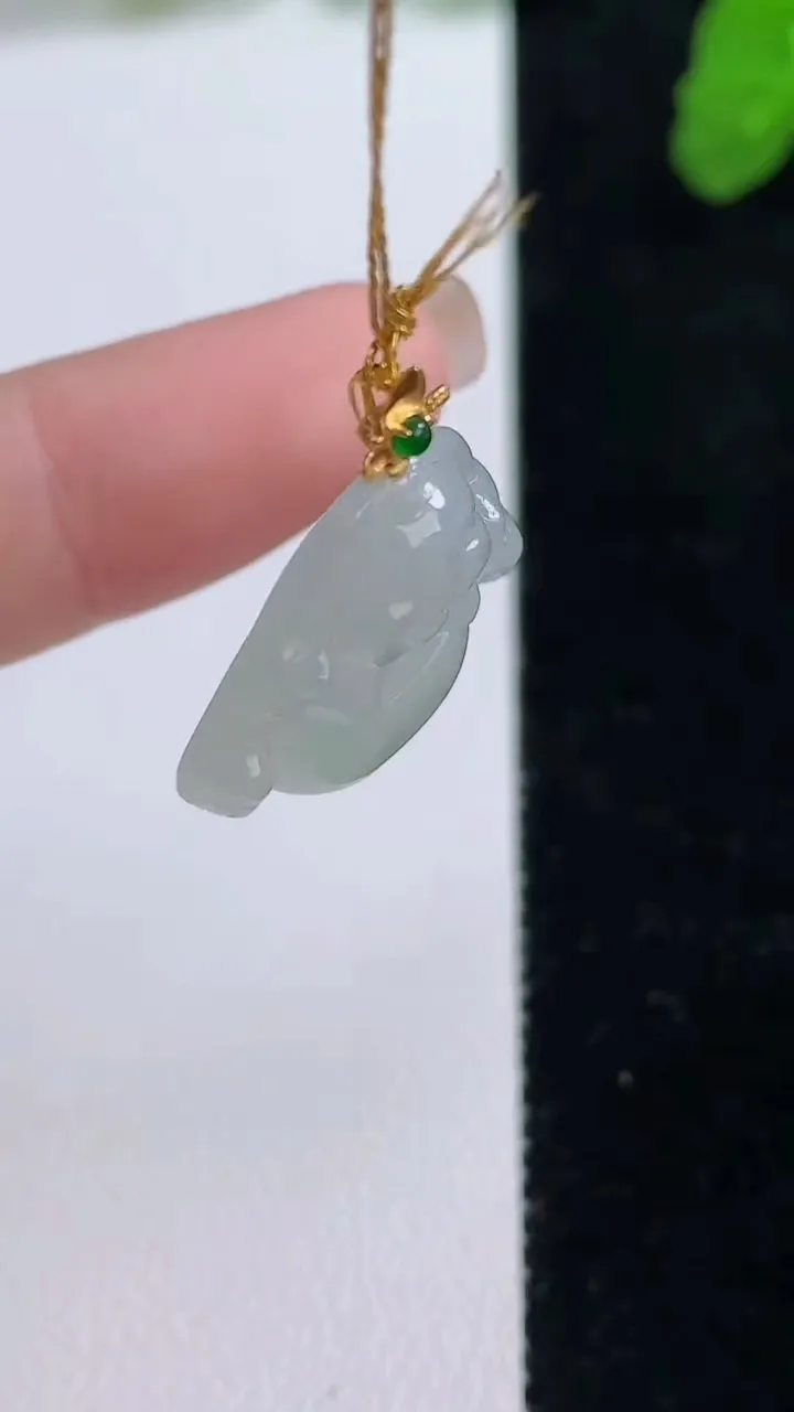 天然A货翡翠佛公吊坠，尺寸19.2-21-4.8，重量:3.46g
8月27日