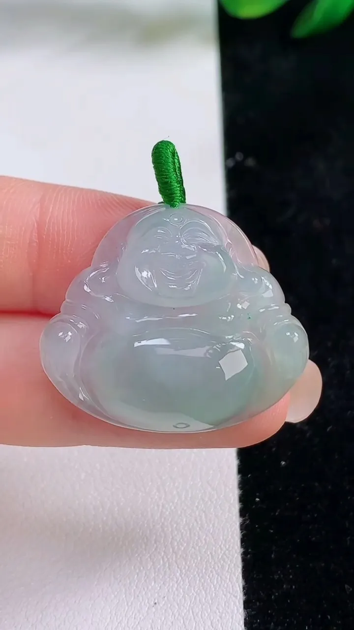 天然A货翡翠佛公吊坠，尺寸25.6-29.7-6.3，重量:7.08g
8月28日