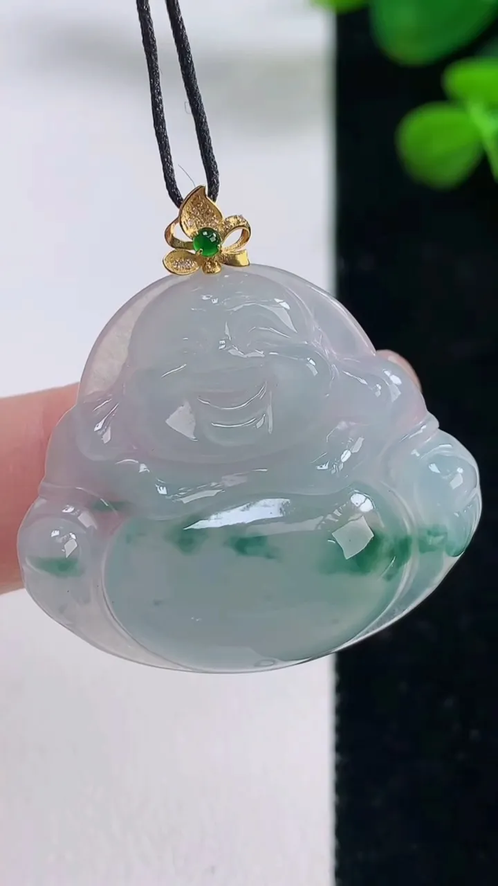 天然A货翡翠种飘花佛公吊坠，尺寸28-30.7-5.8，重量:7.14g
8月29日