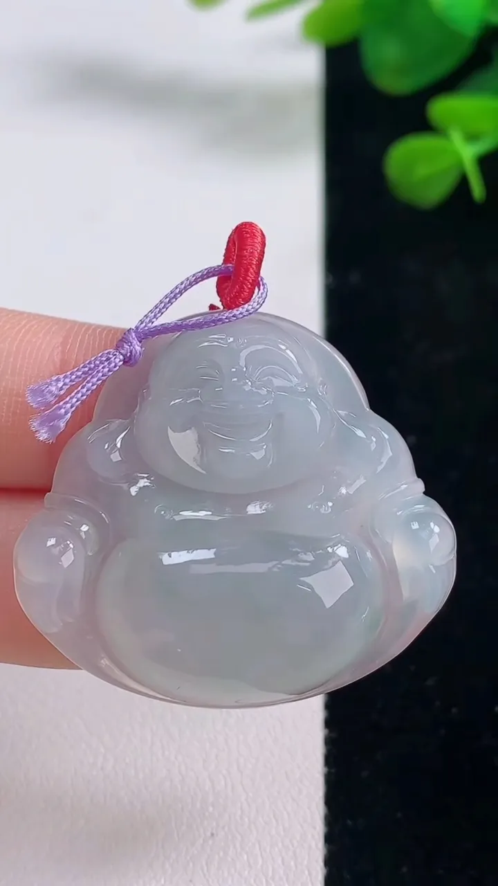 天然A货翡翠佛公吊坠，尺寸33.2-36.3-6.5，重量:11.99g
8月29日