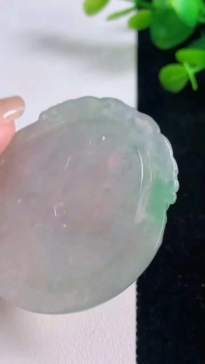 天然A货翡翠文殊菩萨吊坠，尺寸51-50.5-5.5，重:24.58g
8月29日