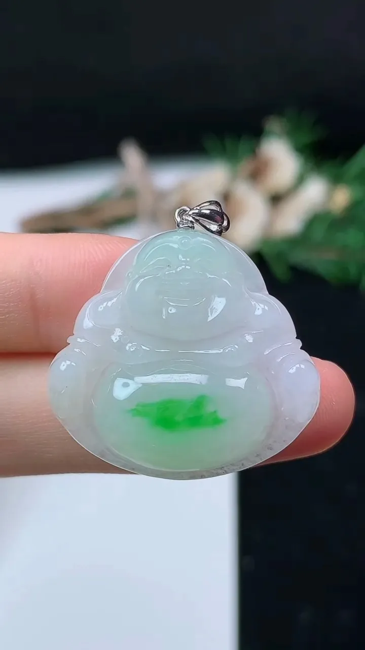 天然A货翡翠佛公吊坠，尺寸26.3-28.6-5.7，重量:6.46g
8月29日