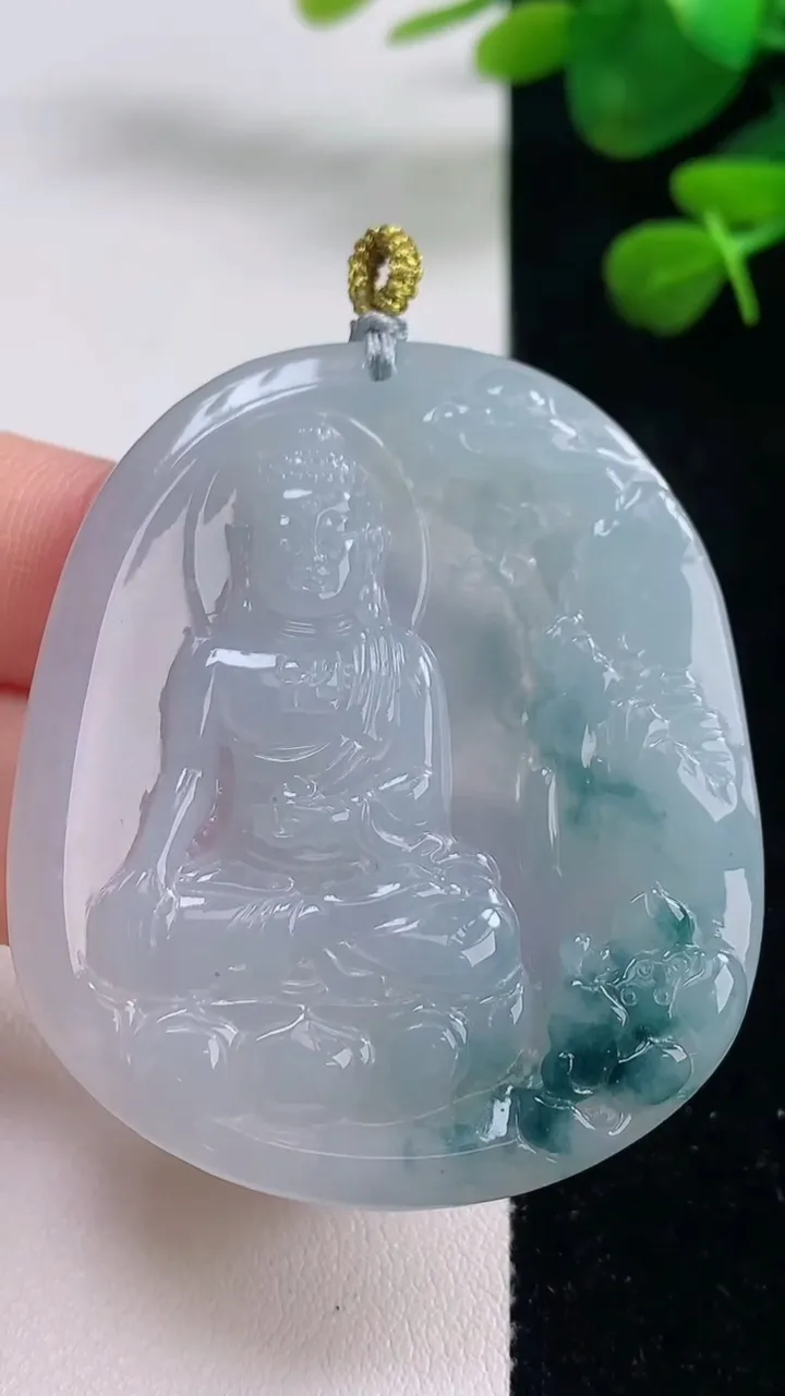 天然A货翡翠阿弥陀佛吊坠，尺寸51-43.6-5，重量:25.08g
8月29日