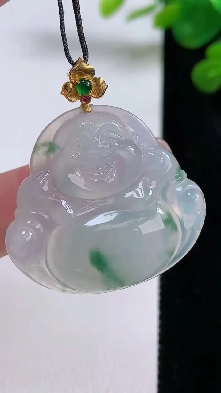 天然A货翡翠种飘花佛公吊坠，尺寸31.4-33.7-6.7，重量:9.69g
8月30日