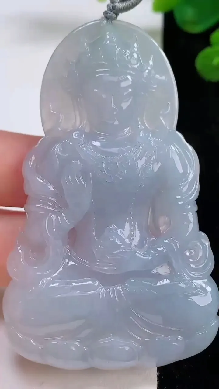天然A货翡翠冰种紫罗兰度母观音菩萨吊坠，尺寸69.7-43-6，重量:33.78g
8月30日