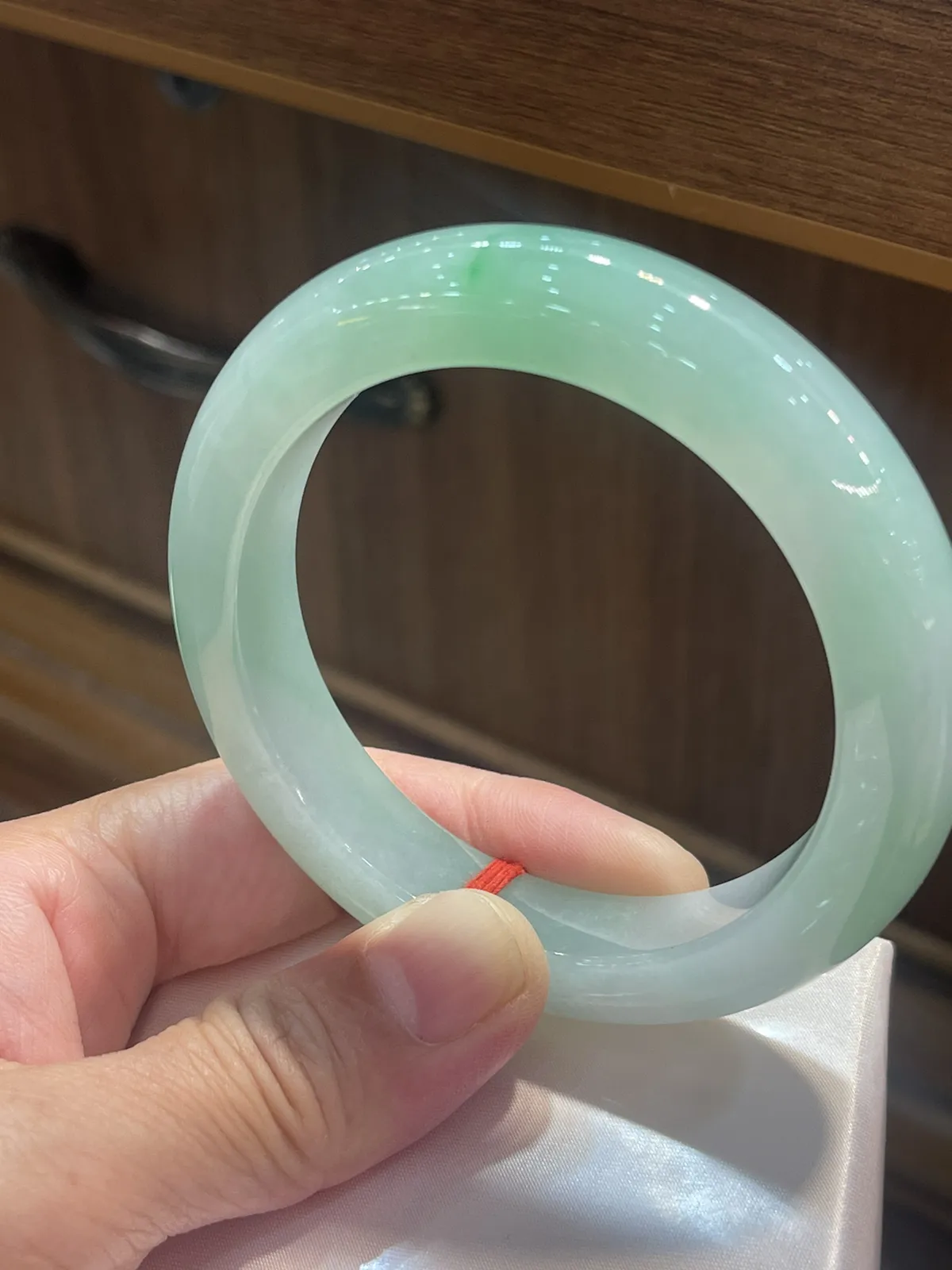 缅甸翡翠A货，正圈大手的福利，圆圆满满，平平安安，上手效果非常棒，
