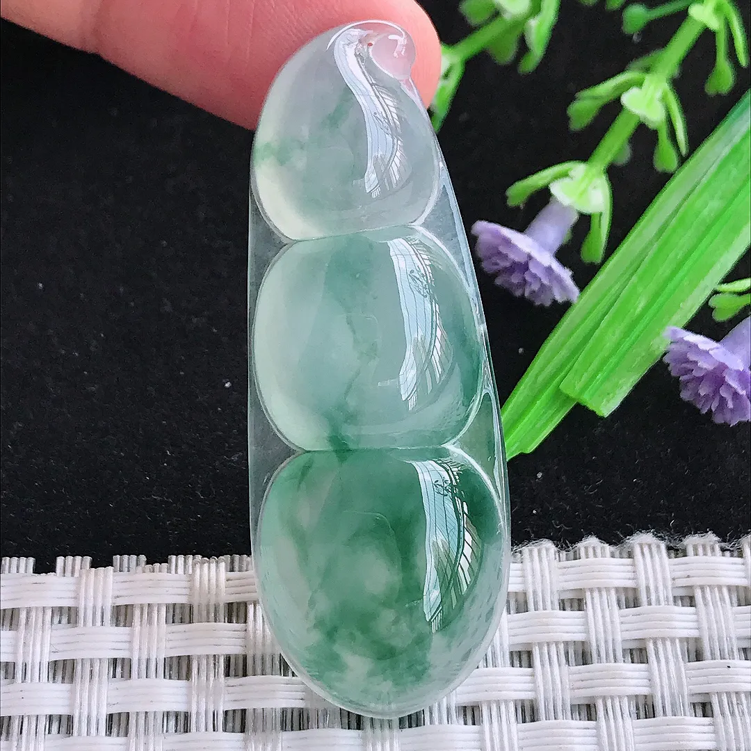自然光49.2/18.5/6.4老坑冰种果冻胶冰飘花四季豆吊坠翡翠玉坠福豆