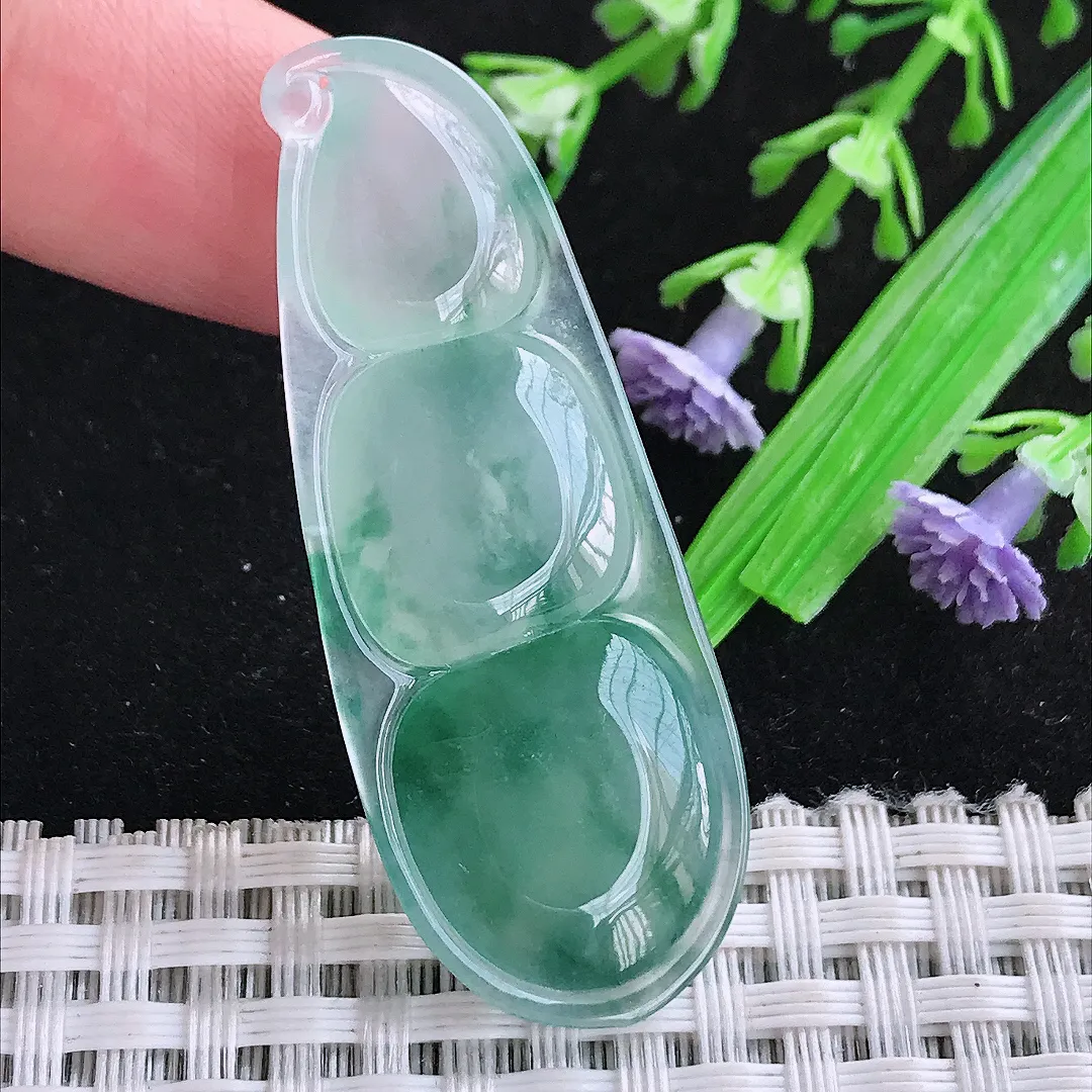 自然光49.2/18.5/6.4老坑冰种果冻胶冰飘花四季豆吊坠翡翠玉坠福豆