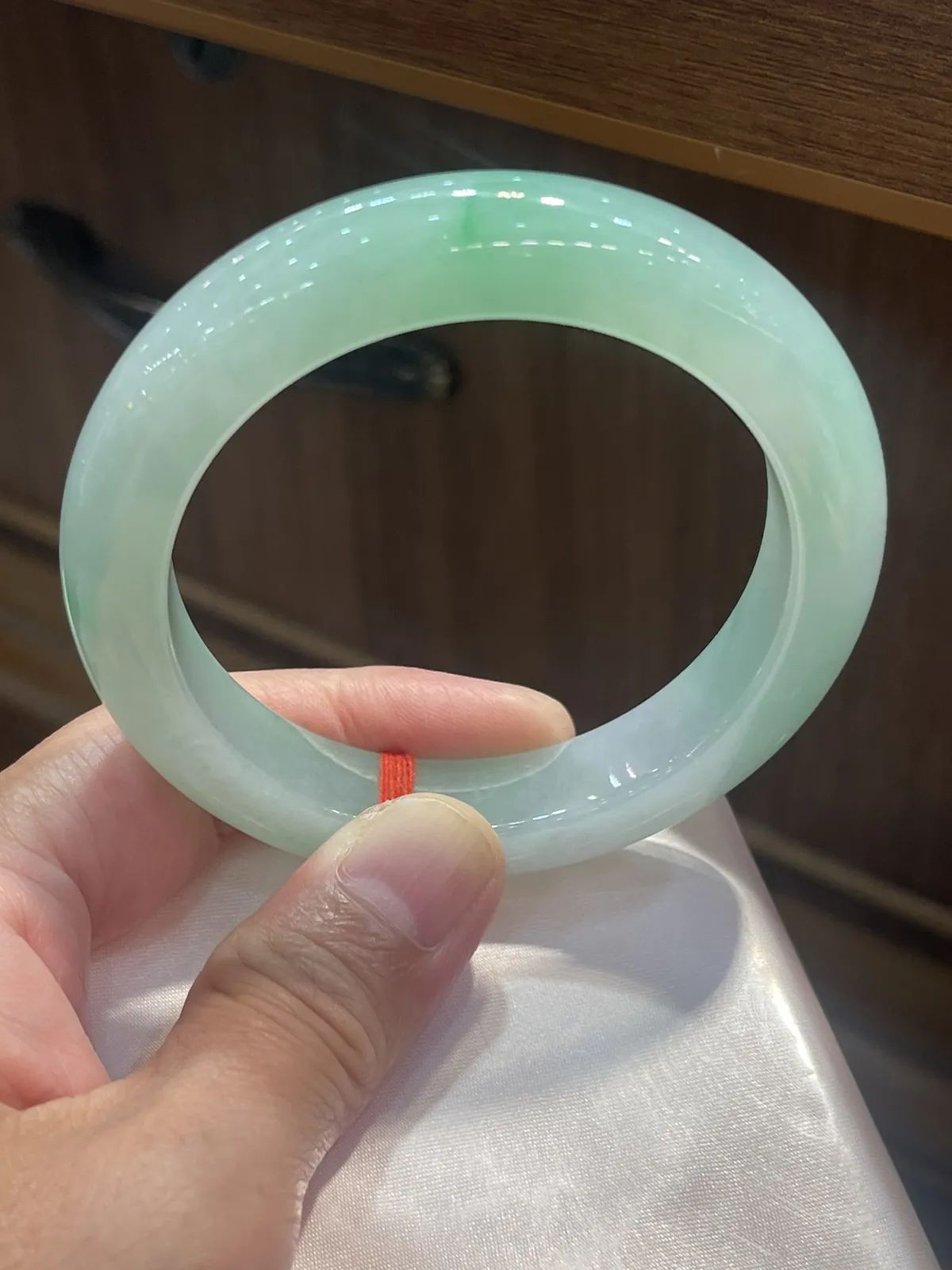 缅甸翡翠A货，正圈大手的福利，圆圆满满，平平安安，上手效果非常棒，