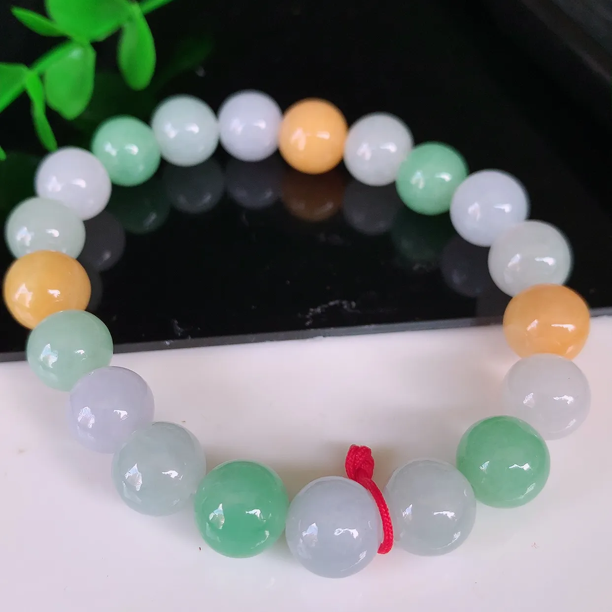 自然光实拍，冰润多宝圆珠翡翠手串手链，种老水足，冰清玉润  颜色漂亮  #46.31取一尺寸10