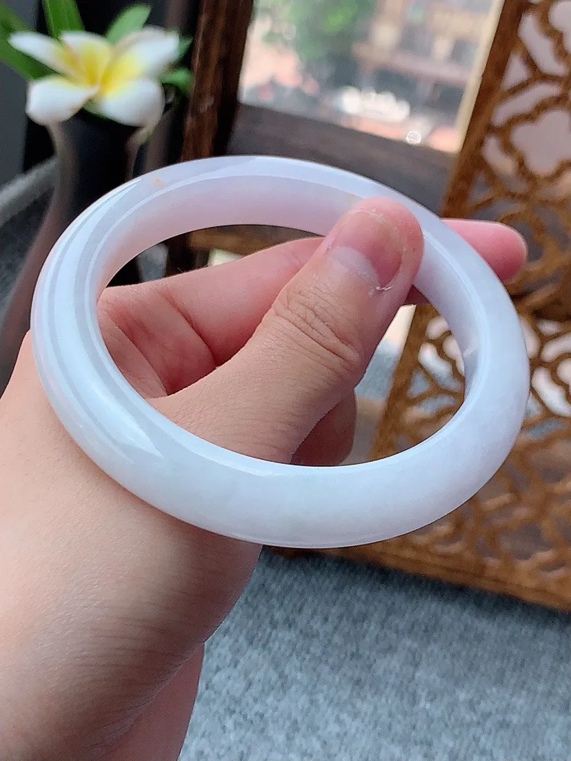 a货翡翠老坑飘黄翡正装正圈手镯59-60大圈口  尺寸59.5×11×9.3mm 重量61.66g 0801