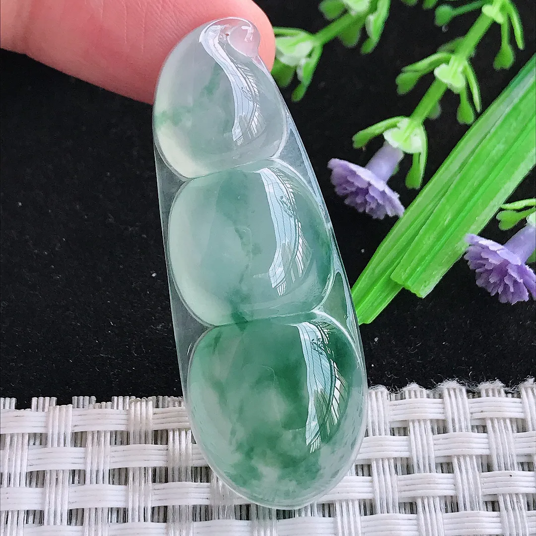 自然光49.2/18.5/6.4老坑冰种果冻胶冰飘花四季豆吊坠翡翠玉坠福豆