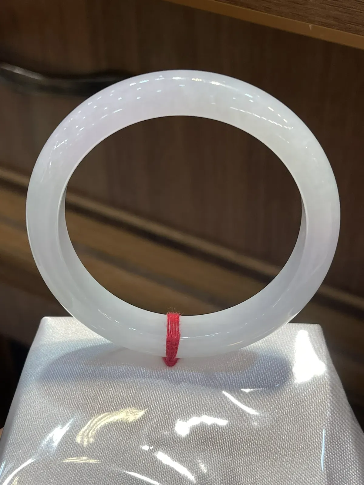 缅甸翡翠A货，正圈手镯，上手效果非常棒，富贵镯，平平安安，健健康康my