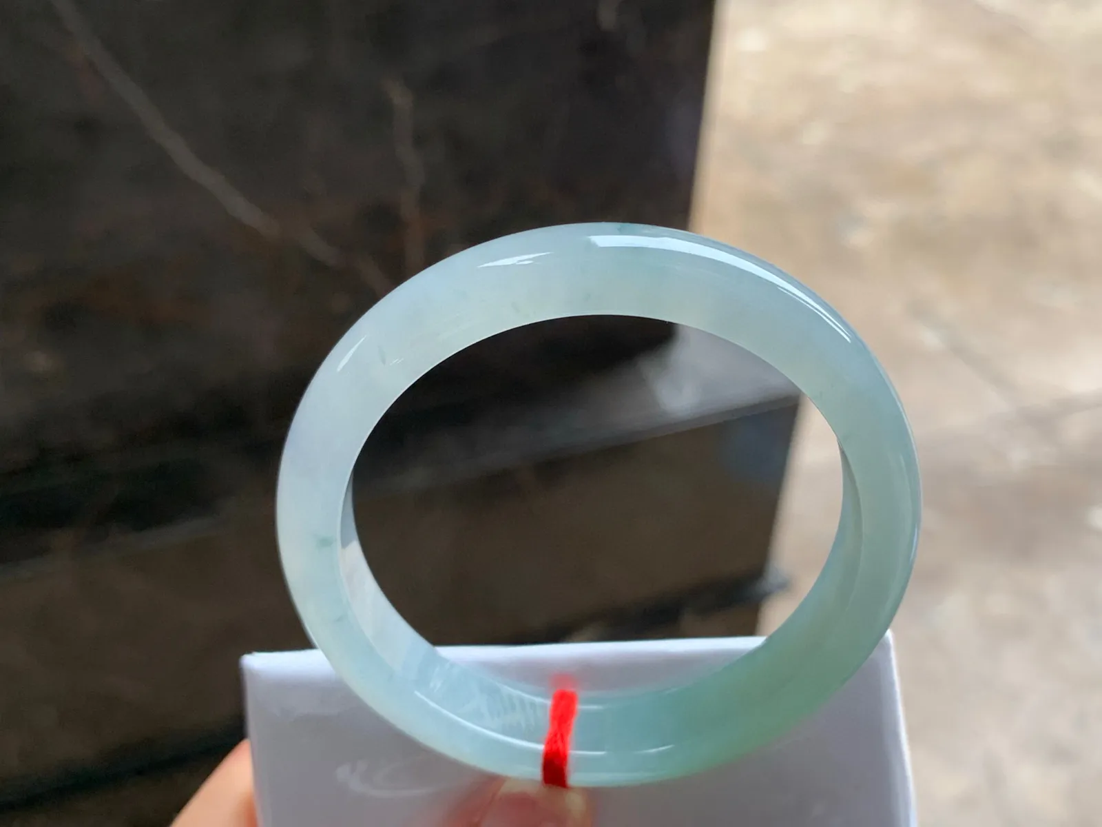 53-11-7.3

糯冰种手镯^_^水润冰透