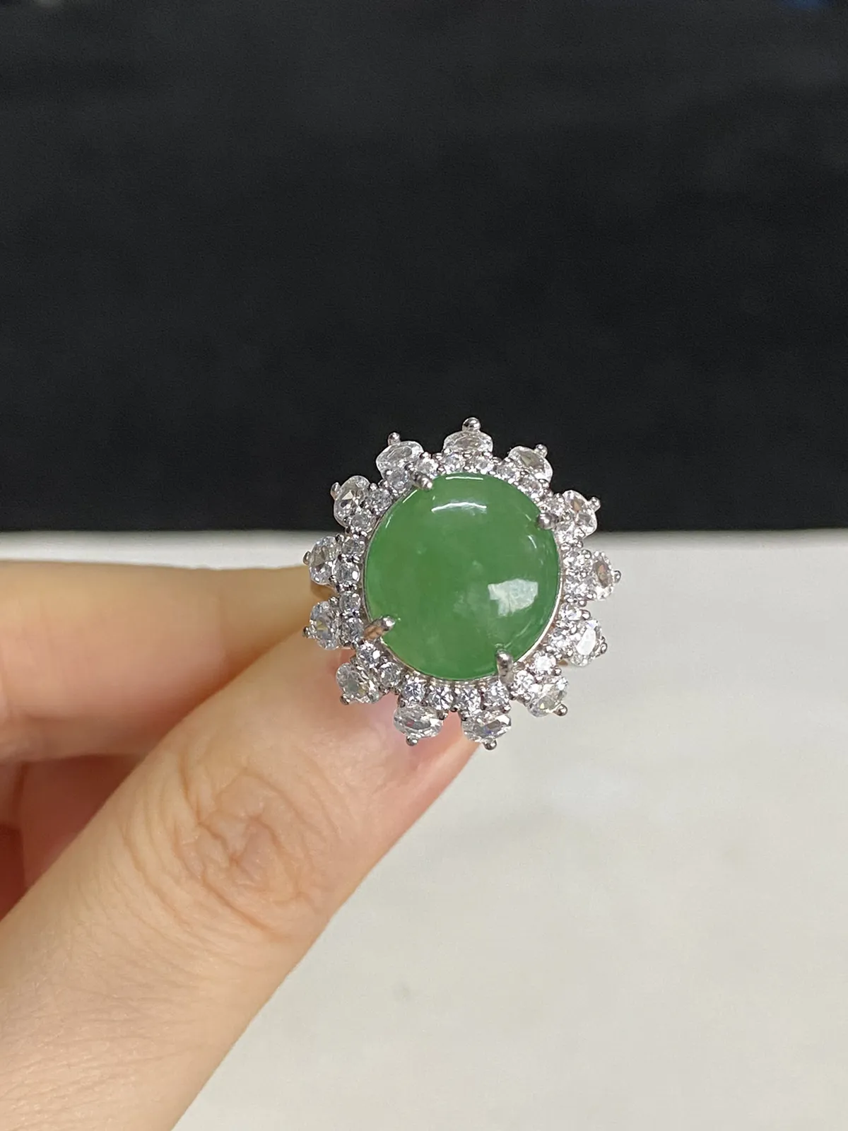 翡翠戒指，印记：S925