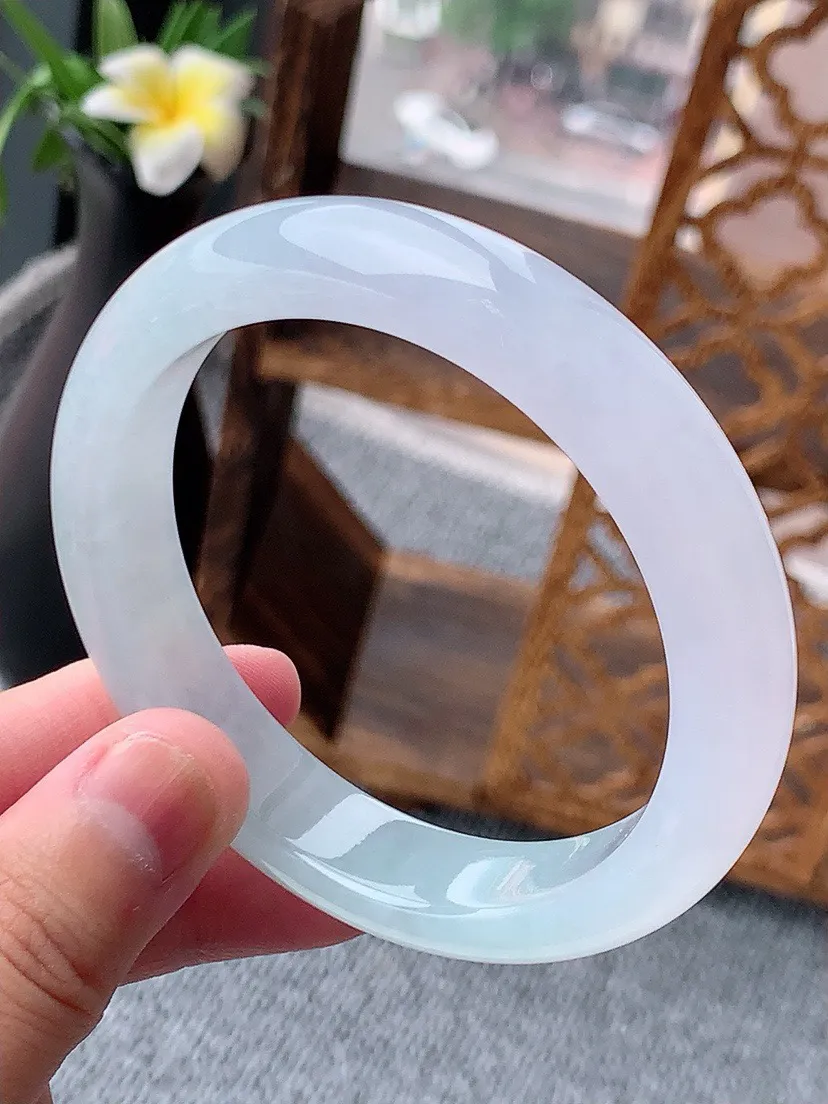a货翡翠老坑白月光正装正圈手镯56-57圈口 尺寸56.6×12.4×8.3mm 重量59.16g 0803
