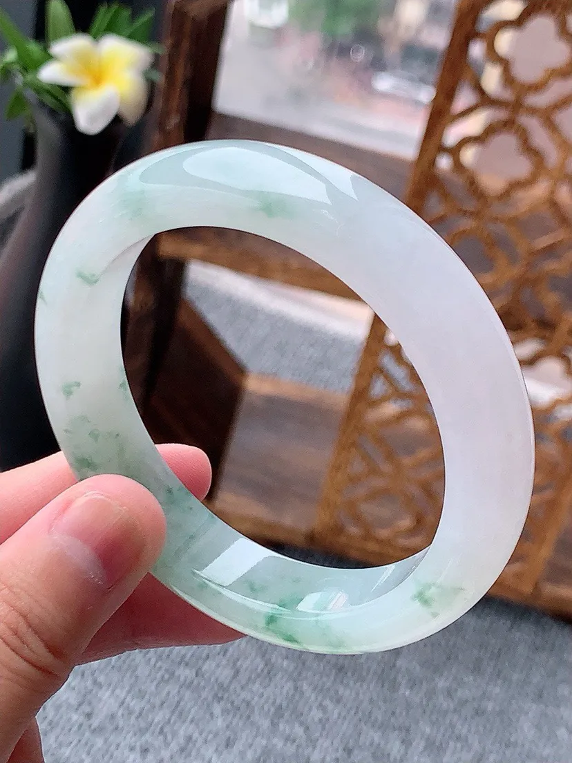 a货翡翠老坑冰种飘花正装正圈手镯56-57圈口 尺寸56×12.6×8.6mm 重量65.10g 0803
