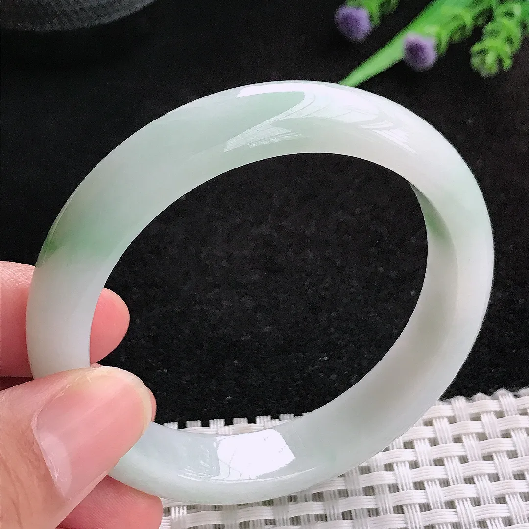 自然光54.5/12.1/7.7老坑秀气冰润飘花手镯翡翠玉镯百搭