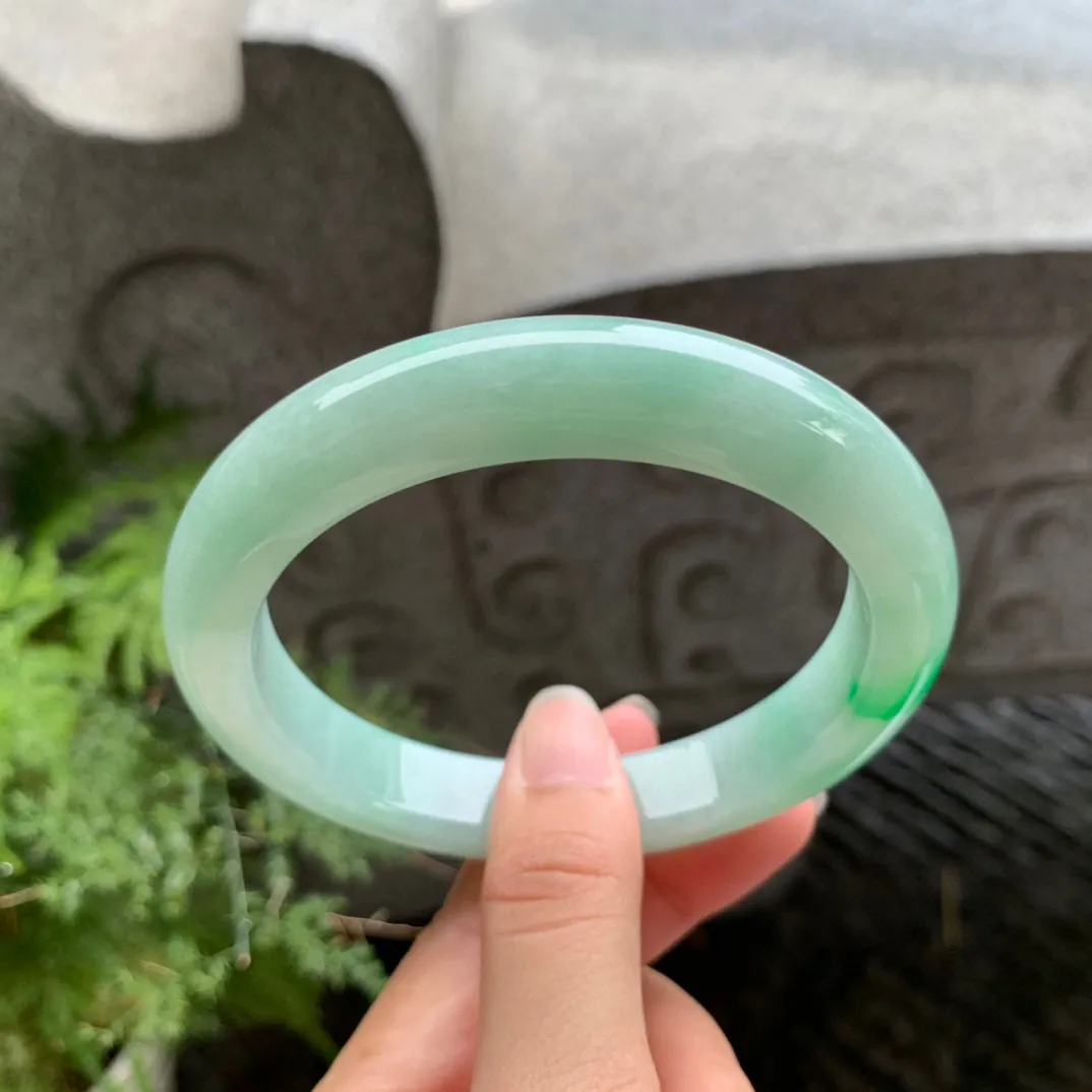 大圈口 65.5-12.3-10【飘绿正圈手镯】正圈65 66可戴