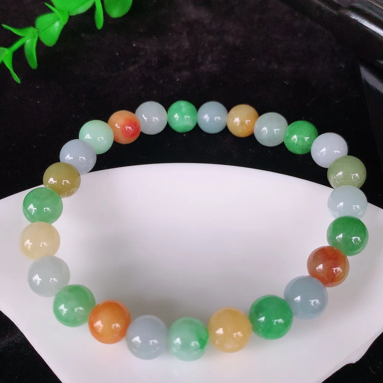 自然光实拍，冰润多宝翡翠手链手串，水润秀气，料子细腻，清爽，高档大气，自戴送礼佳品！#46.5取一尺