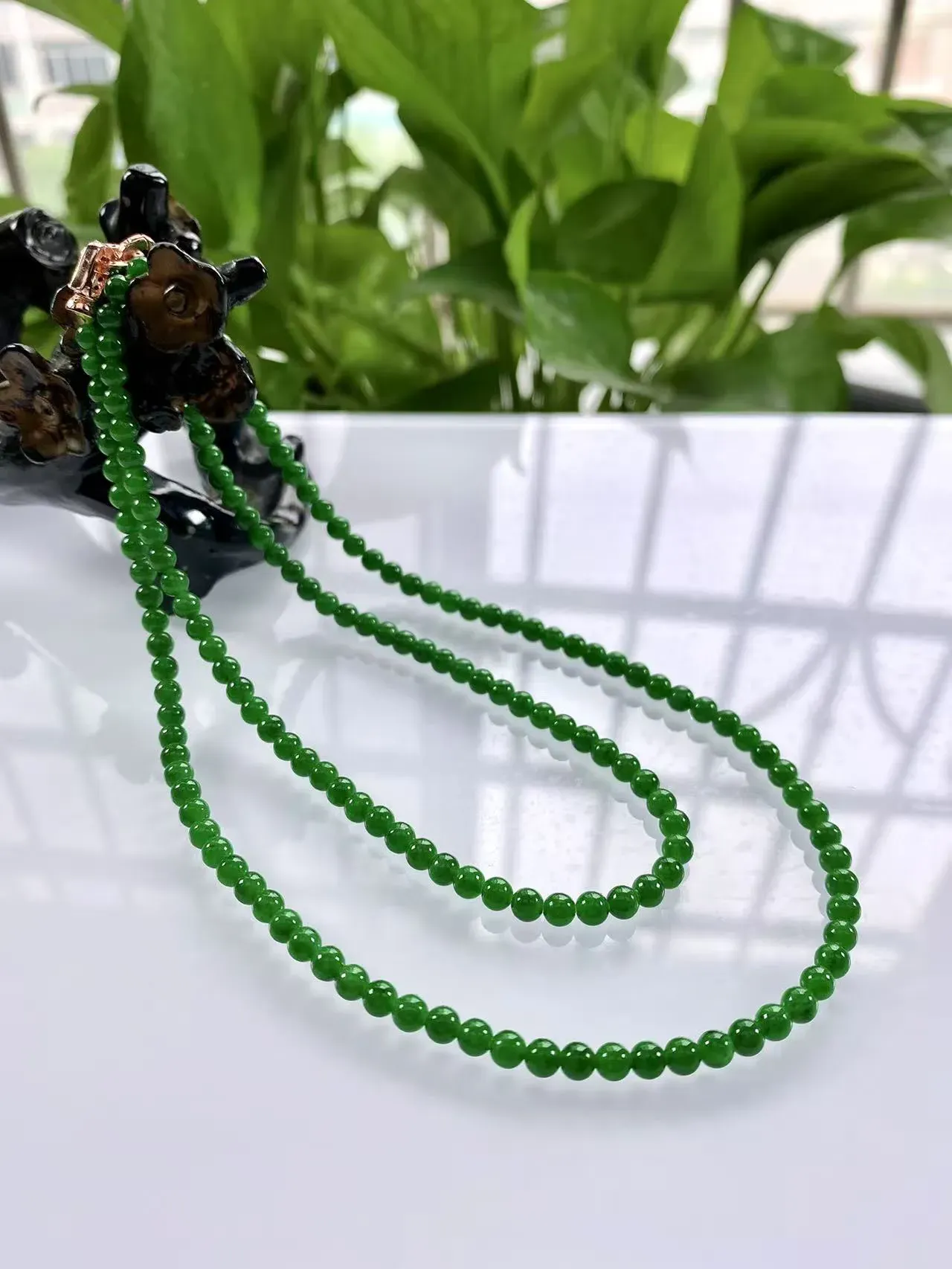 收藏级别，缅甸天然翡翠A货，卡4冰种起胶满绿浓阳绿小米珠小圆珠项链手链，尺寸：4mm//160颗，长度610mm，重量：17.68g
