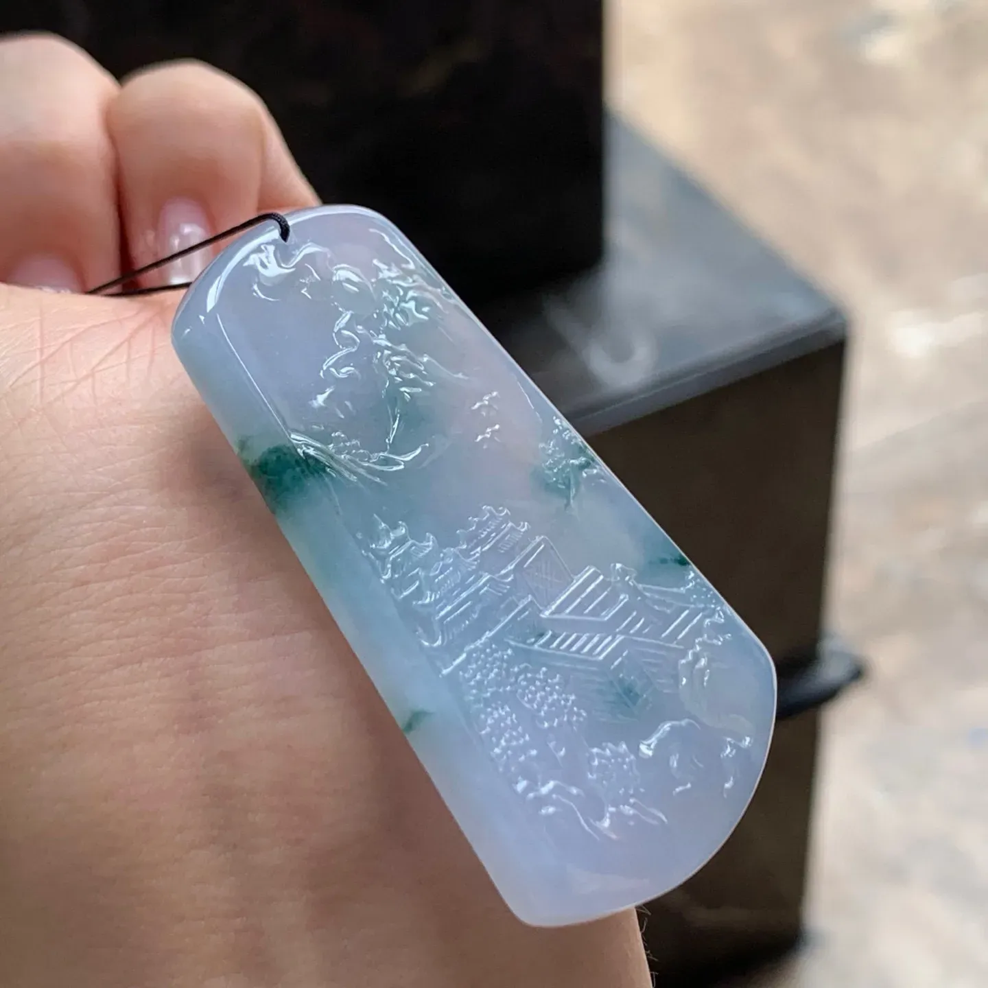 淡春飘花山水牌
底色漂亮～