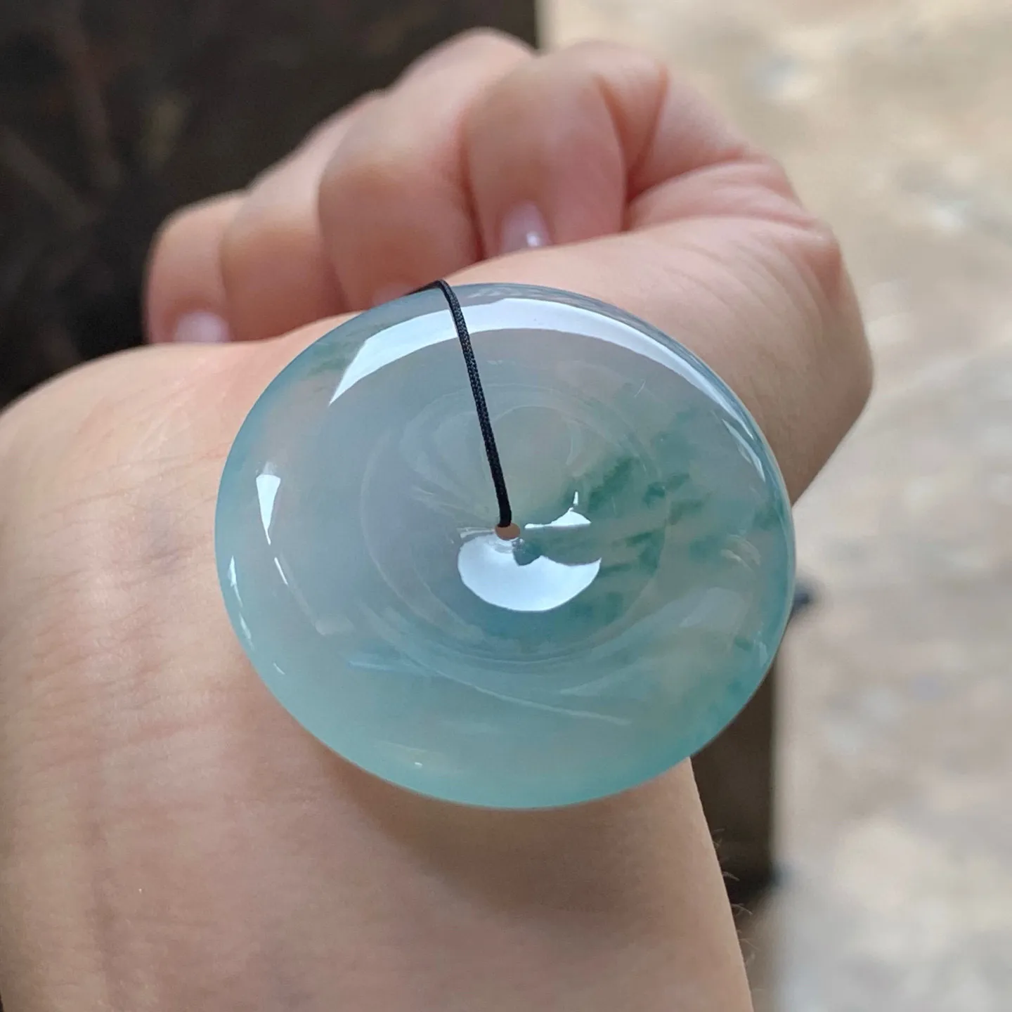 冰种飘花平安扣
佩戴大气～