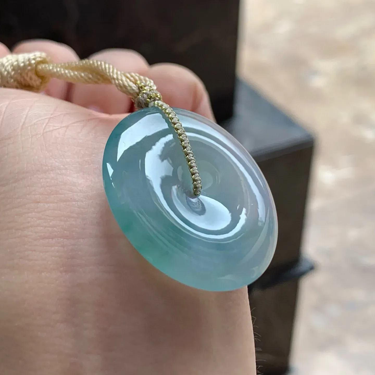 糯冰平安扣
种水优秀，平安顺遂