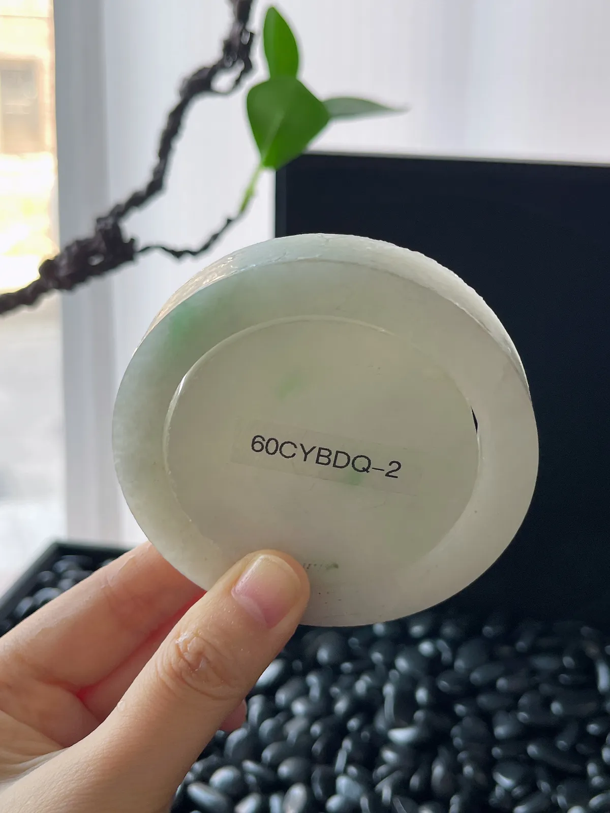 翡翠镯饼，⭕️正圈最大做56，圆条最大做52；最小做55