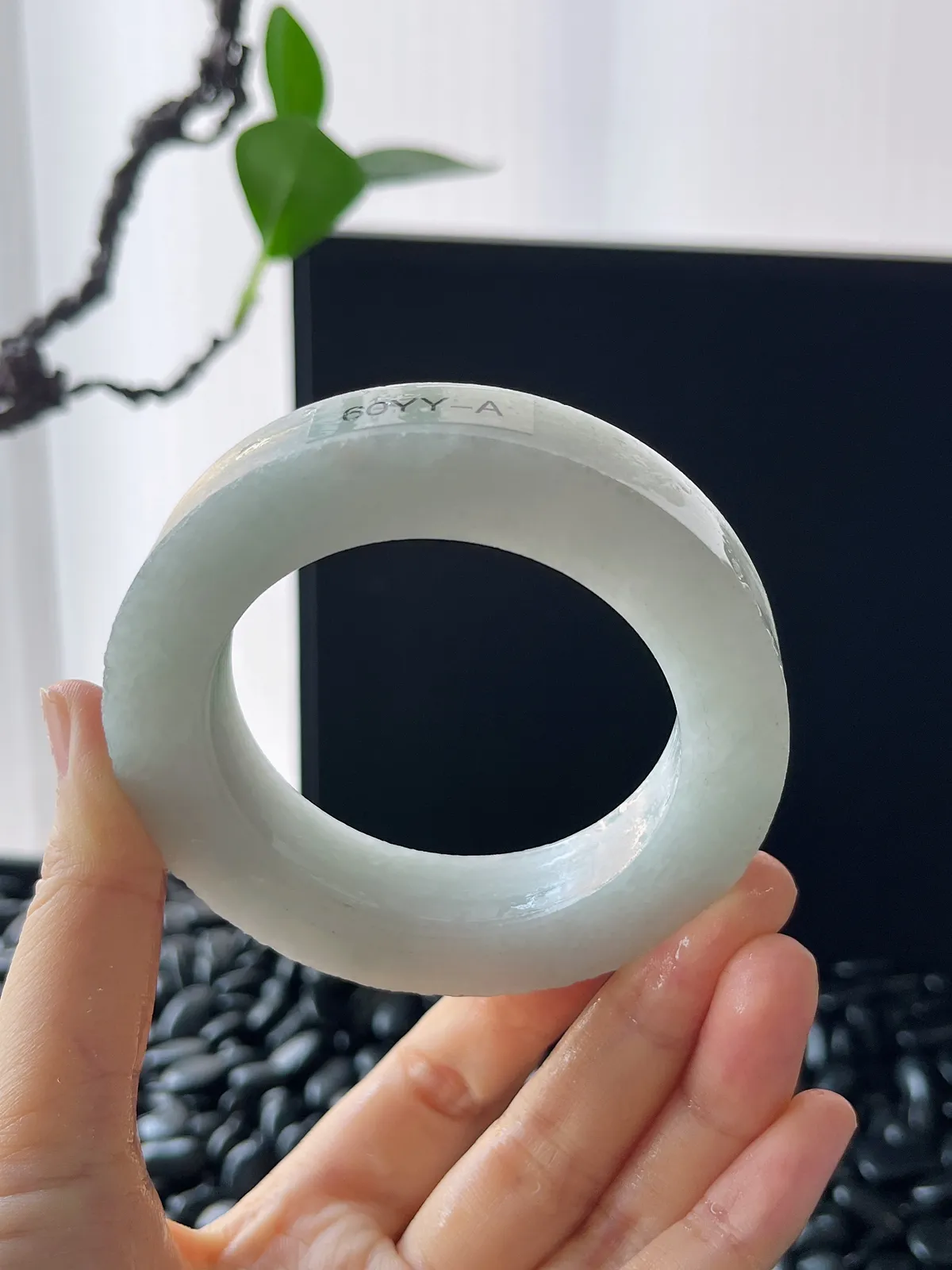 翡翠镯饼，⭕️正圈最大做58，圆条最大做54；最小做52.3