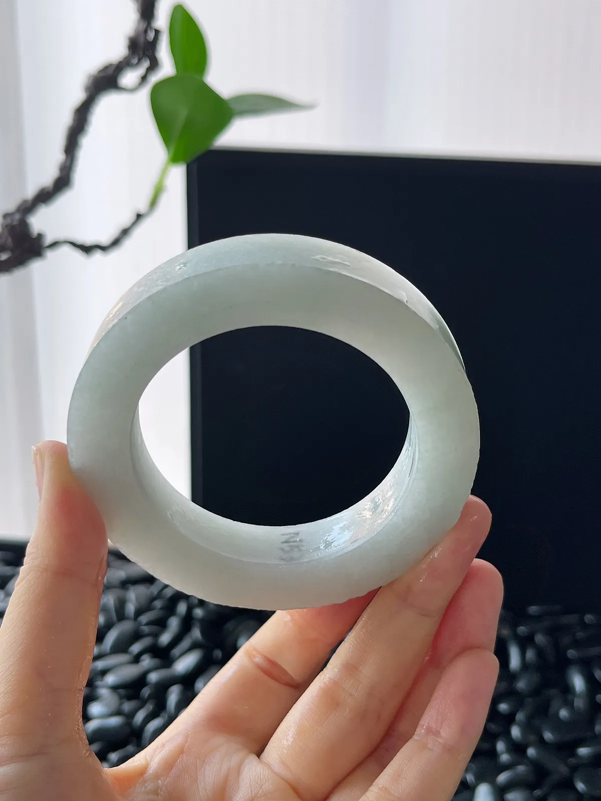 翡翠镯饼，⭕️正圈最大做58，圆条最大做54；最小做52.3