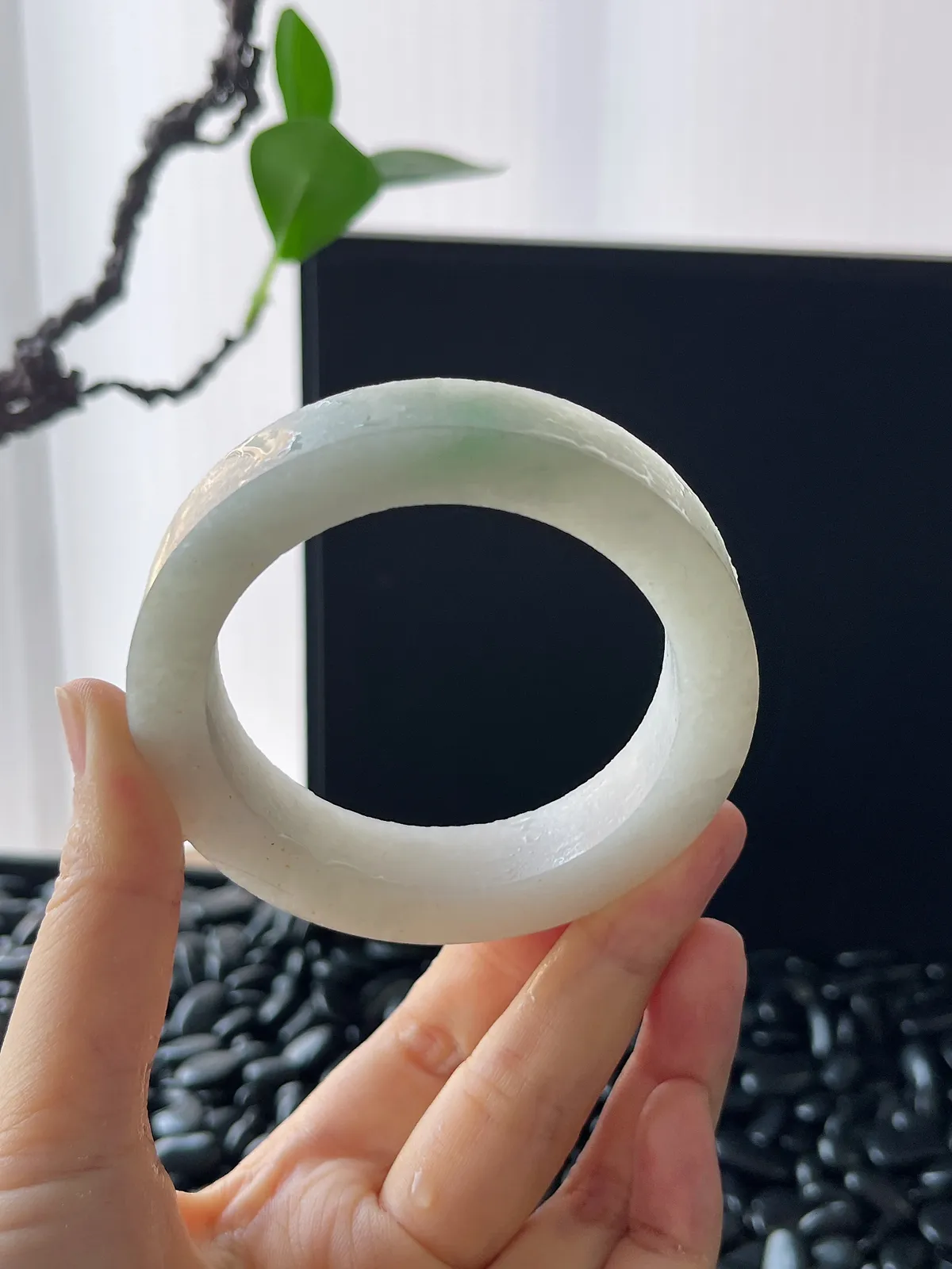 翡翠镯饼，⭕️正圈最大做56，圆条最大做52；最小做55