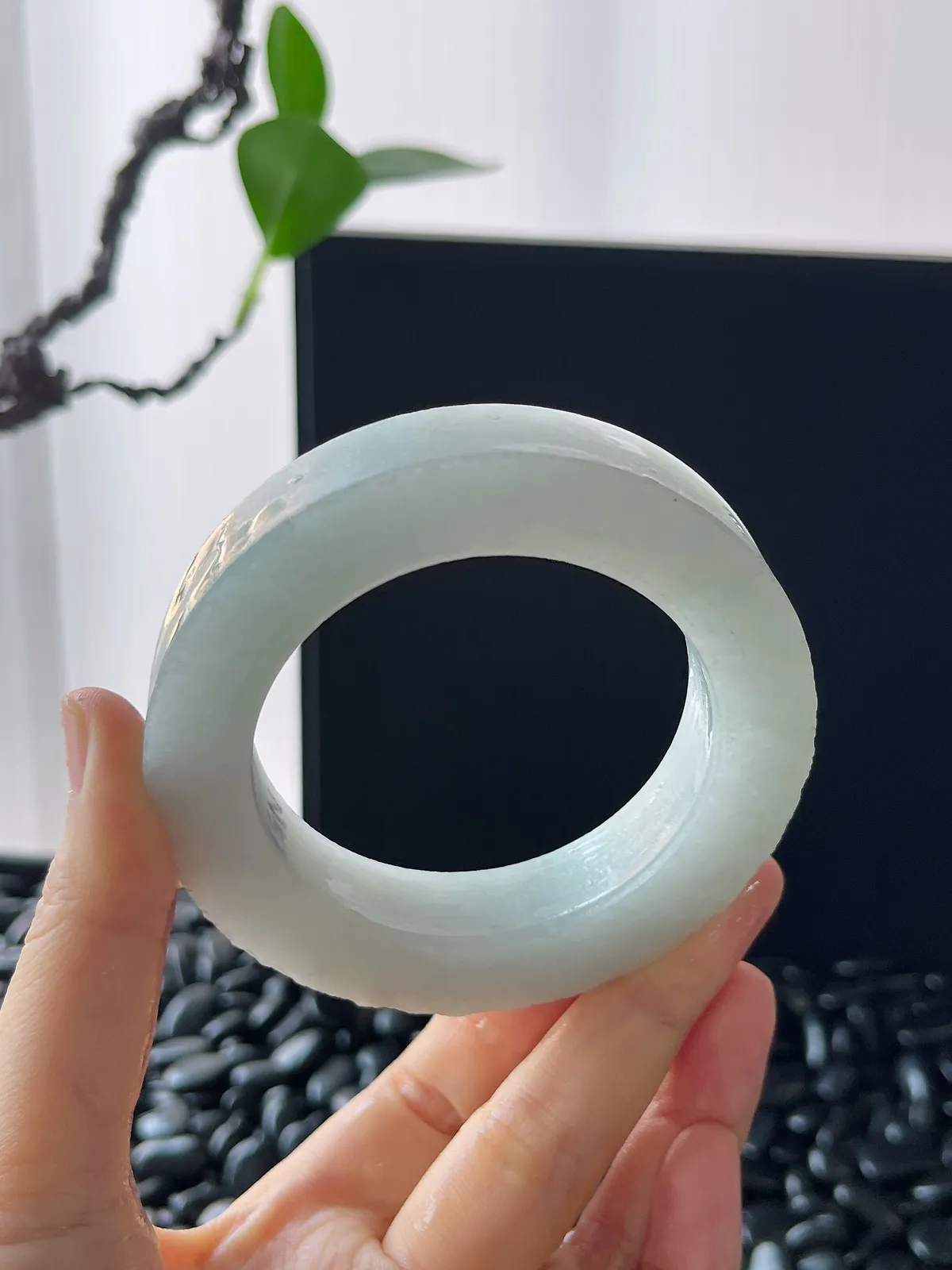 翡翠镯饼，⭕️正圈最大做58，圆条最大做54；最小做52.3