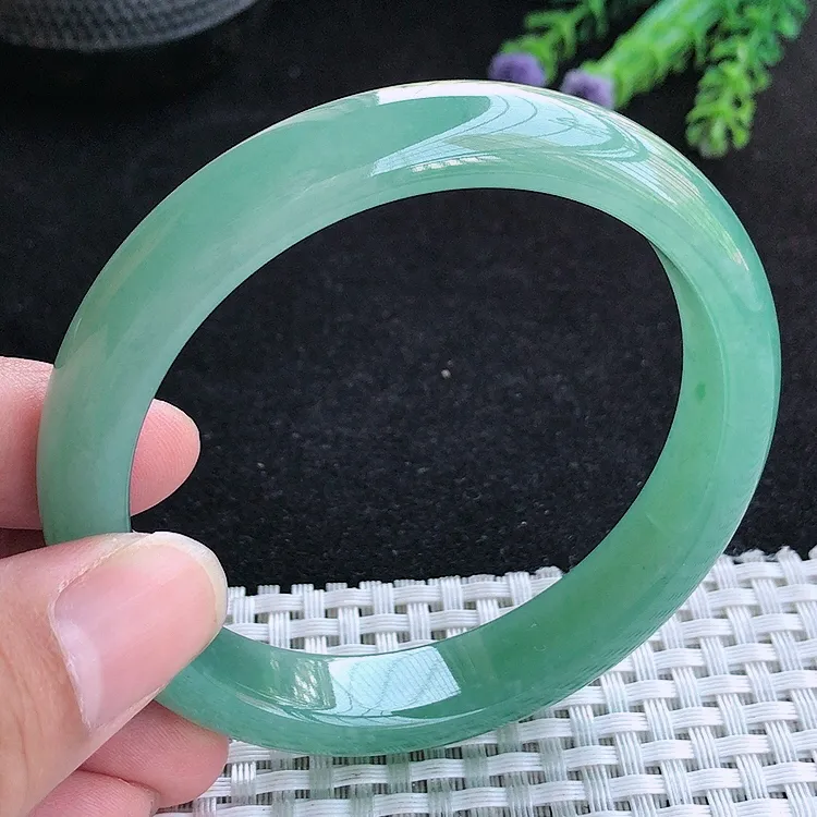 自然光59/12.1/7.8老坑冰胶水灵满色油绿手镯翡翠玉镯百搭