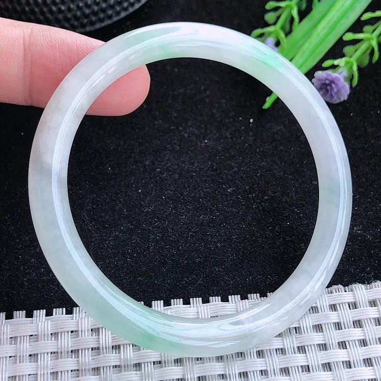 自然光53.5/6.5/7.3老坑冰胶水灵飘绿细条圆条手镯翡翠玉镯百搭