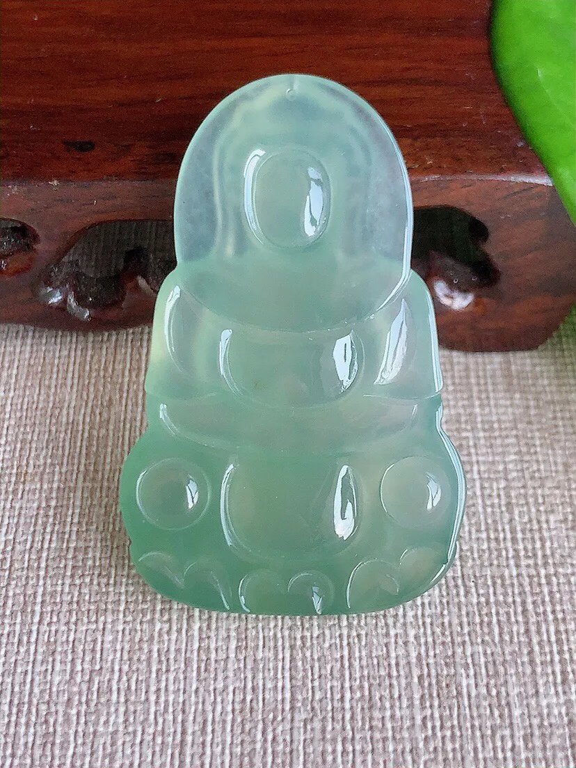a货翡翠老坑冰种晴水正装观音吊坠 尺寸48.8×31×5mm 重量14.49g 0809