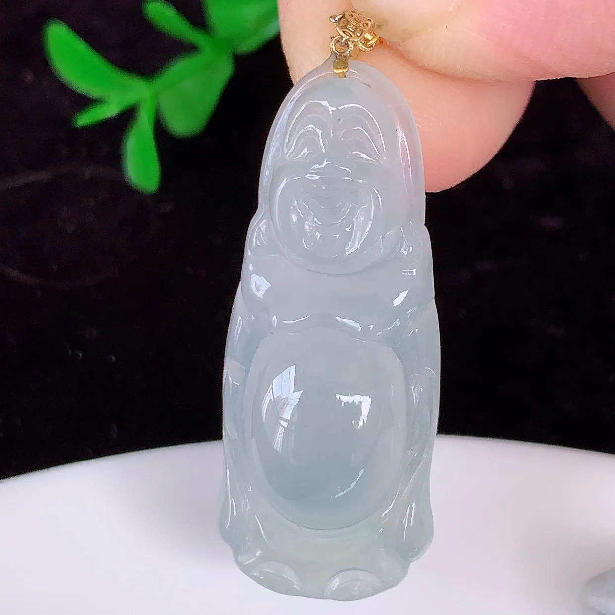 18K金镶嵌冰种翡翠佛公吊坠，翡翠笑佛，饱满，开脸喜庆，配戴优雅迷人！#1.7