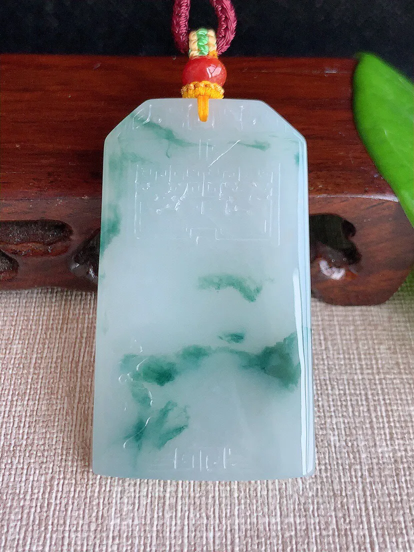 a货翡翠老坑冰种飘花仿古无事牌吊坠 尺寸54.2×31×6mm 重量34.10g 0809