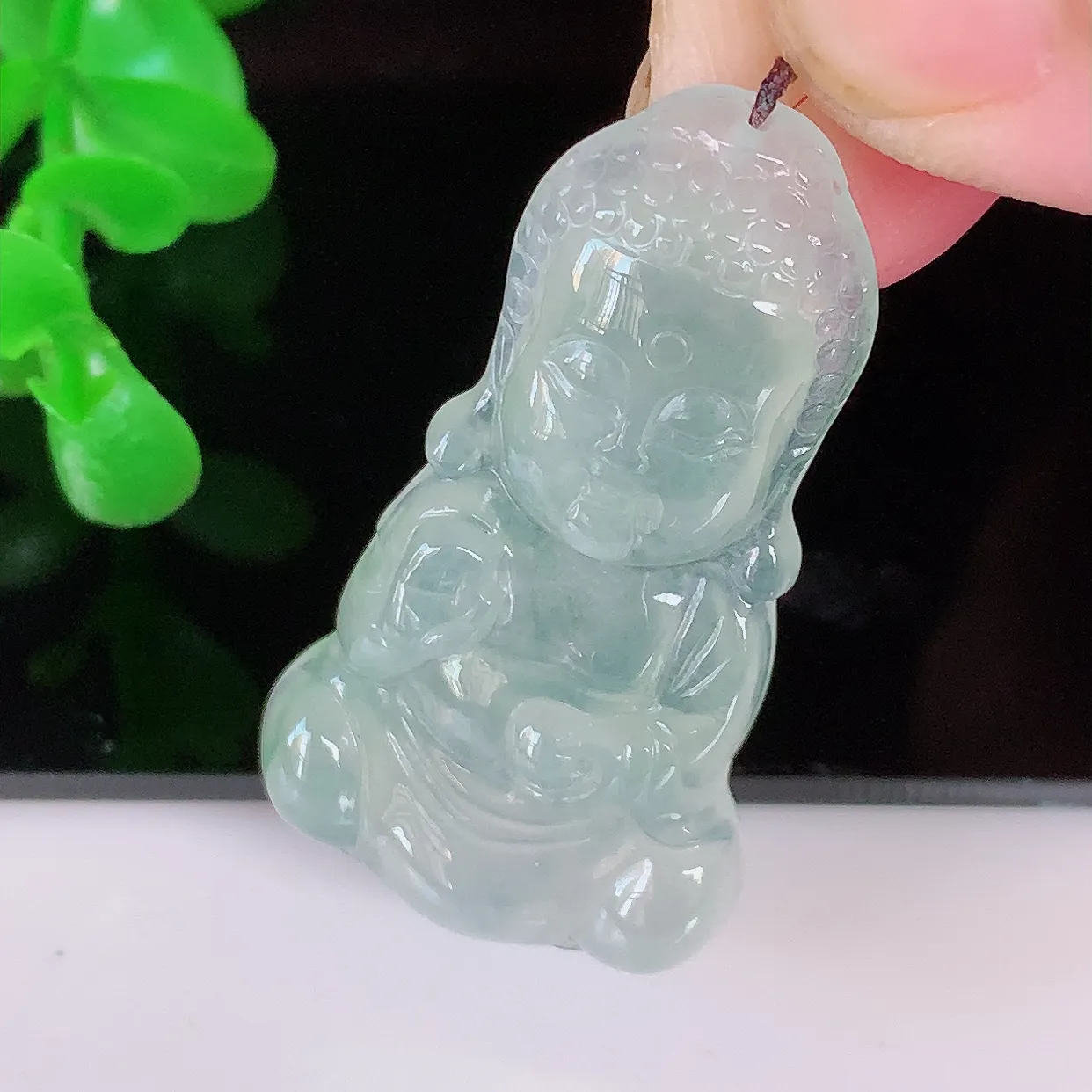 自然光实拍，老坑冰种翡翠保平安宝宝佛吊坠，玉质莹润，佩戴佳品，#03.9
