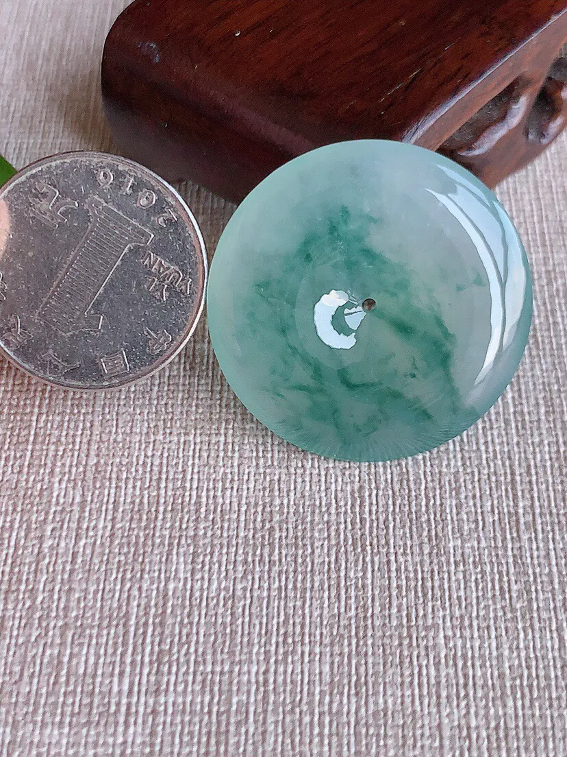 a货翡翠老坑冰种飘花平安扣吊坠，尺寸33.5×6mm 重量14.28g 0809