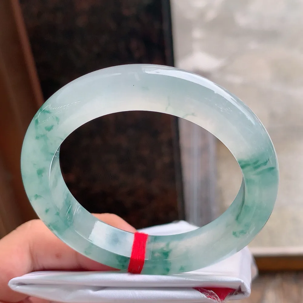 正圈冰玻飘花 微棉根 尺寸:56.1/12.1/9.9 花美 种水好🥰🥰