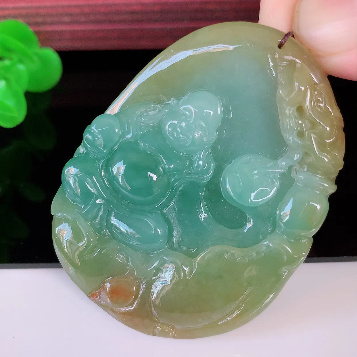 自然光实拍，冰胶黄翡双彩翡翠逍遥佛翡翠吊坠，代代有钱，水足丰盈，盈满欢喜，配戴送礼佳品！#60.9