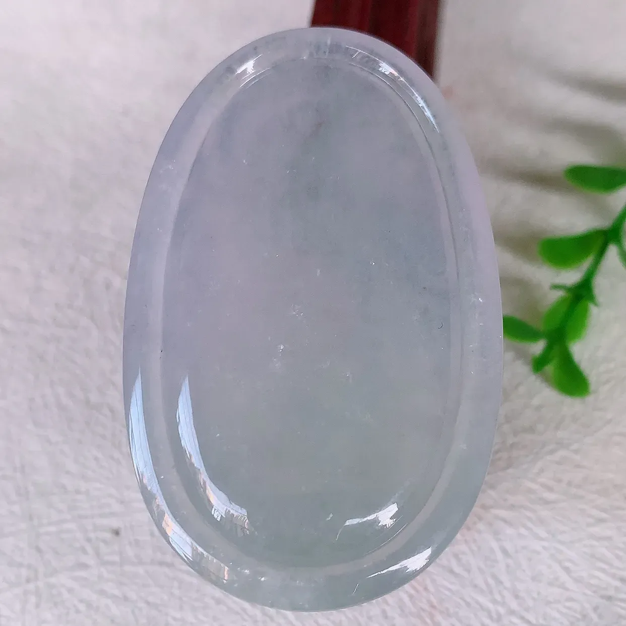 自然光实拍，老坑冰种翡翠荷花鱼、花开富贵玉坠，财源广进，自然隐逸、荷本是素不着尘之物，有和美之寓意。#18.9