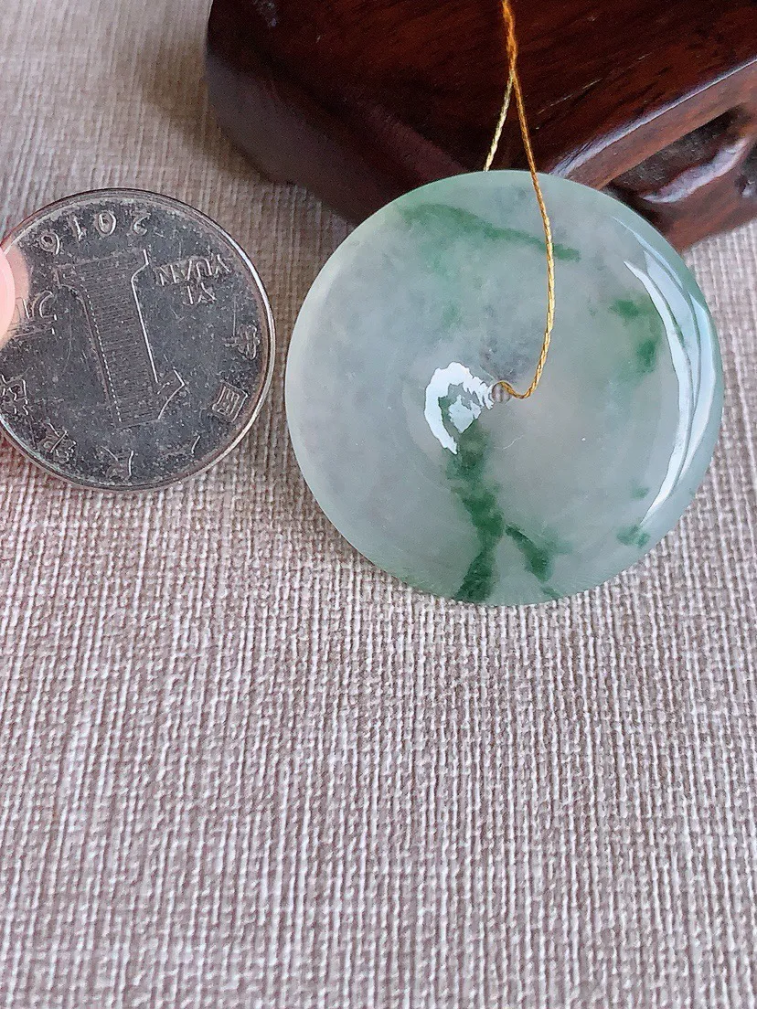 a货翡翠老坑冰种飘花平安扣吊坠 尺寸34.6×5.4mm 重量13.90g 0810