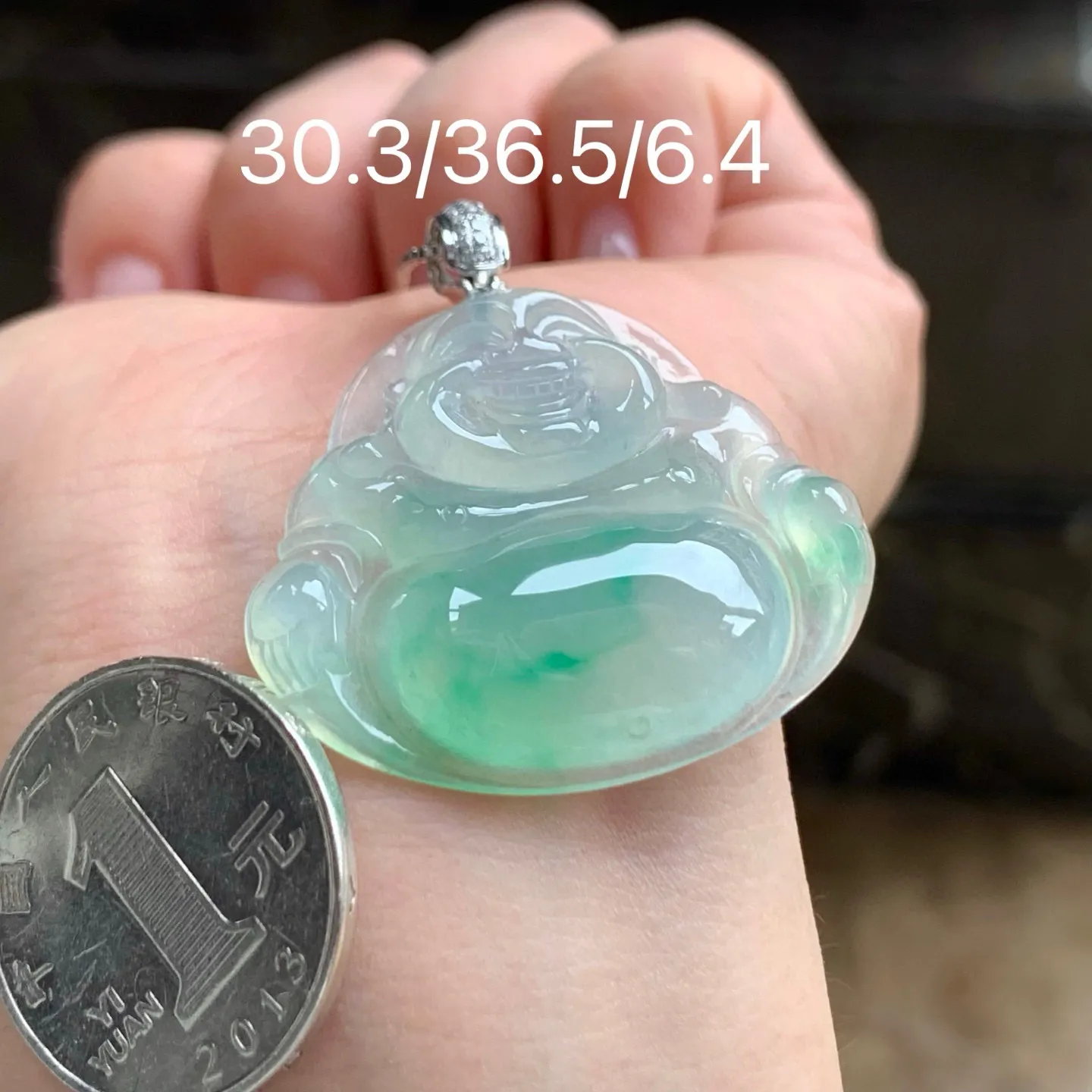 冰种带色坐佛
种好水足 清爽 金扣